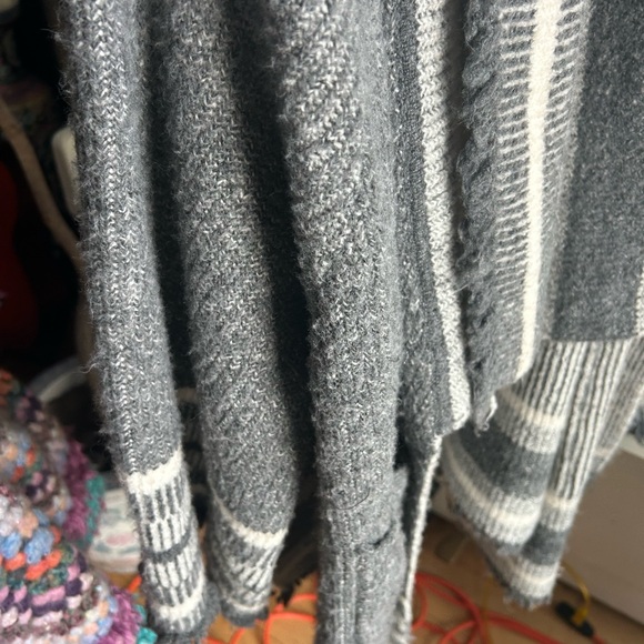 Zara Knit Gray and White Striped Cardigan W Bell Sleeves Small - Picture 12 of 16
